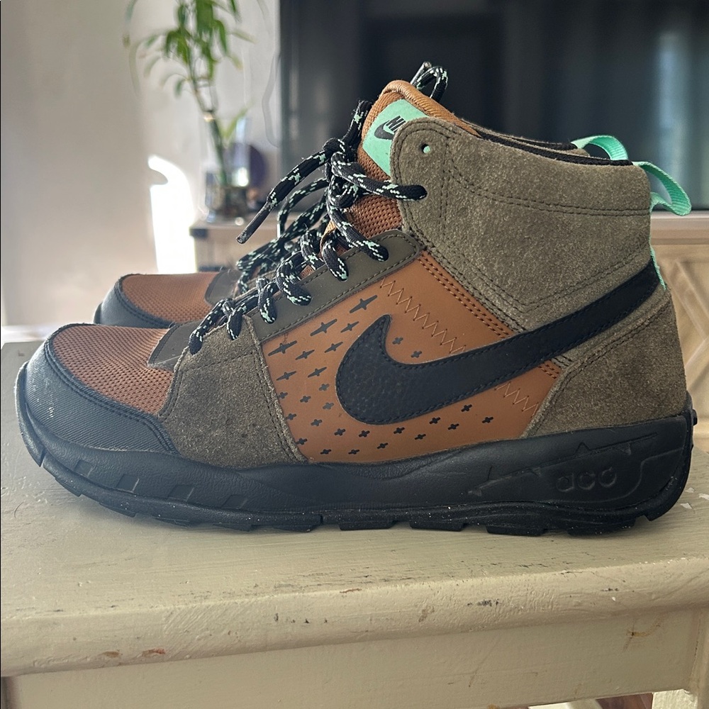Nike High-Top Sneakers with Black and Brown Design